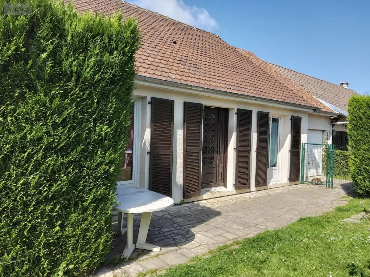 Location maison Saint-Pierre-des-Fleurs 27370 Eure 27 111 m2 6 pièces 903 euros 27061-L75 001