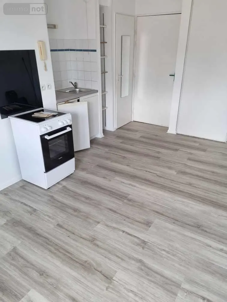 Location appartement Arras 62000 Pas-de-Calais 62 29 m2 405 euros 62135-L1153 001