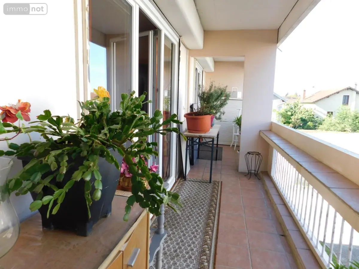 Appartement a vendre Bourg-en-Bresse 01000 Ain 01 73 m2 3 pièces 138000 euros 01016-518 001