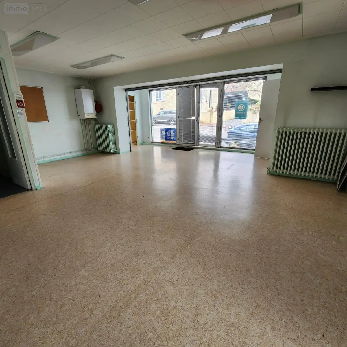 Fonds et murs commerciaux a vendre La Ferté-Bernard 72400 Sarthe 72 232 m2 7 pièces 115500 euros 72085-2221 001