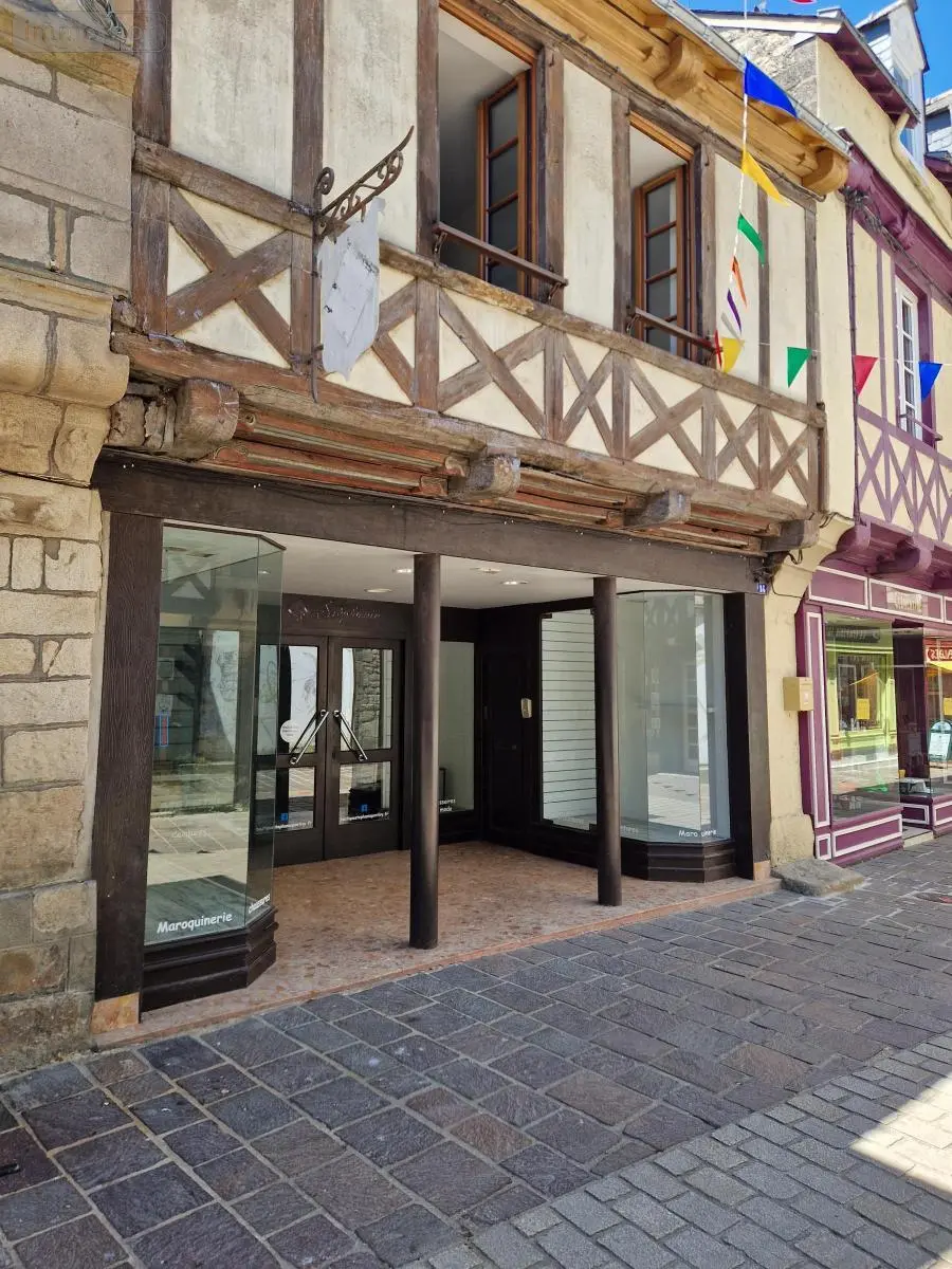 Location fonds et murs commerciaux Pontivy 56300 Morbihan 56 60 m2 850 euros 56062-L545 001