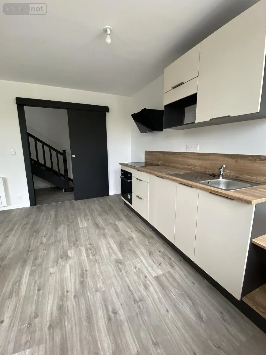Location maison Plémet 22210 Côtes-d'Armor 22 54 m2 3 pièces 657 euros 22110-L384 001