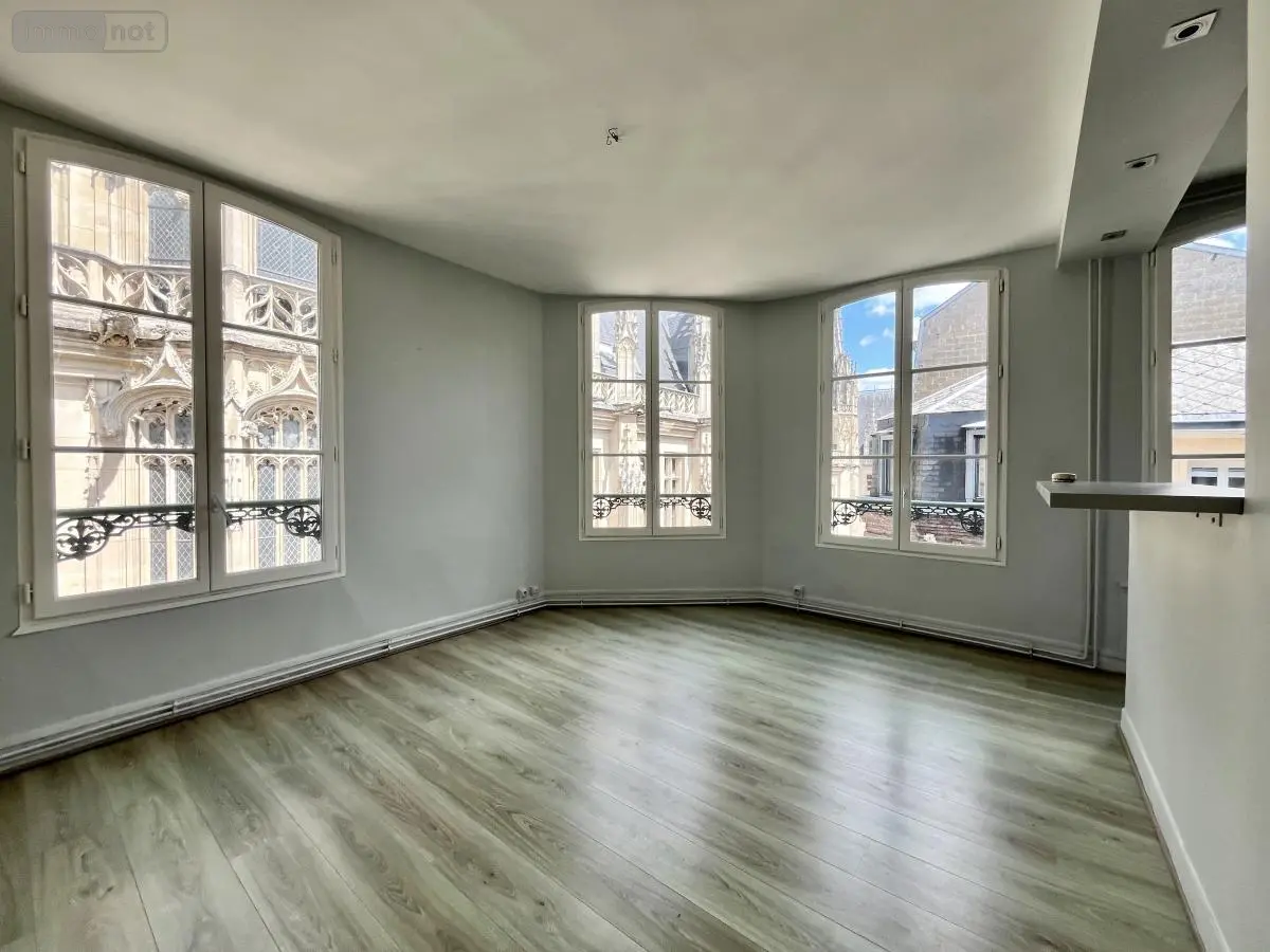 Location appartement Rouen 76000 Seine-Maritime 76 42 m2 2 pièces 760 euros 76008-L146 001