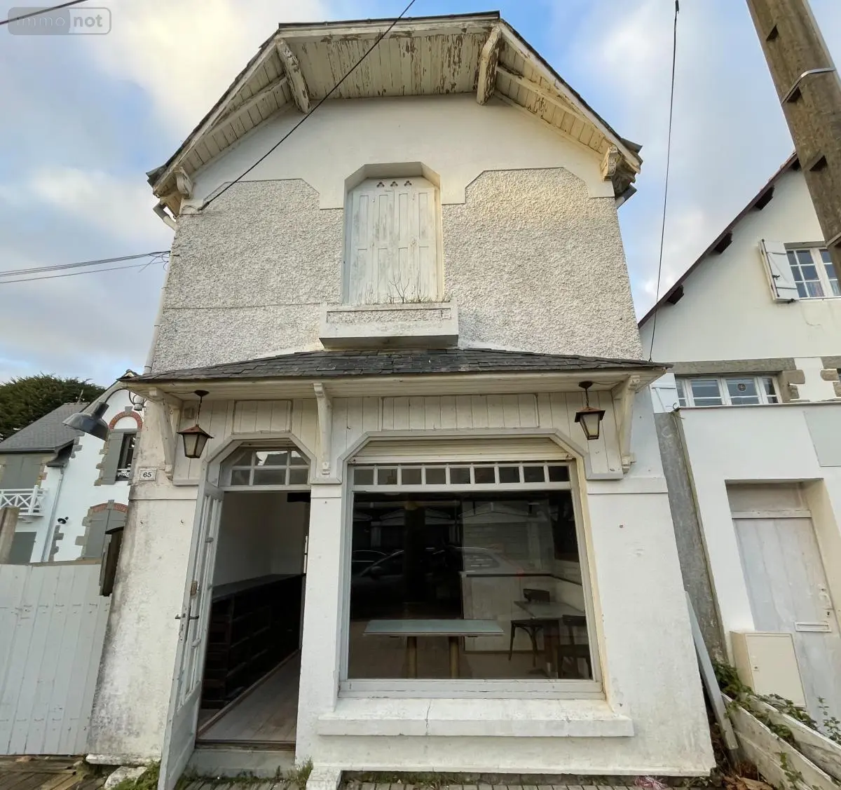Fonds et murs commerciaux a vendre Carnac 56340 Morbihan 56 180 m2 6 pièces 778440 euros 56041-761 001