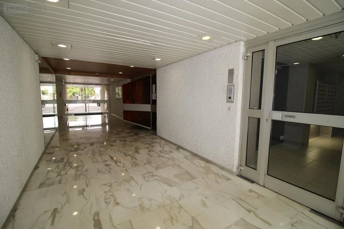Appartement a vendre Paris 15e Arrondissement 75015 Paris 75 68 m2 3 pièces 515000 euros 94029-267 001