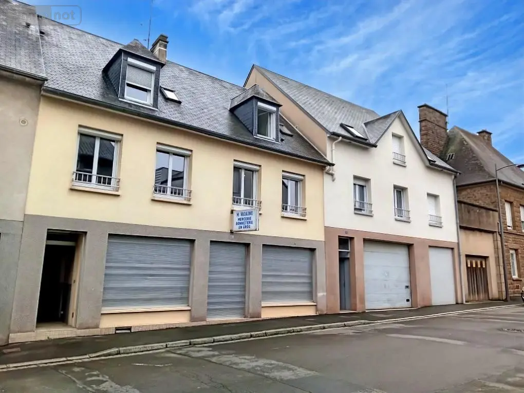 Immeuble de rapport a vendre Saint-Hilaire-du-Harcouët 50600 Manche 50 275 m2 364700 euros 50079-340 001