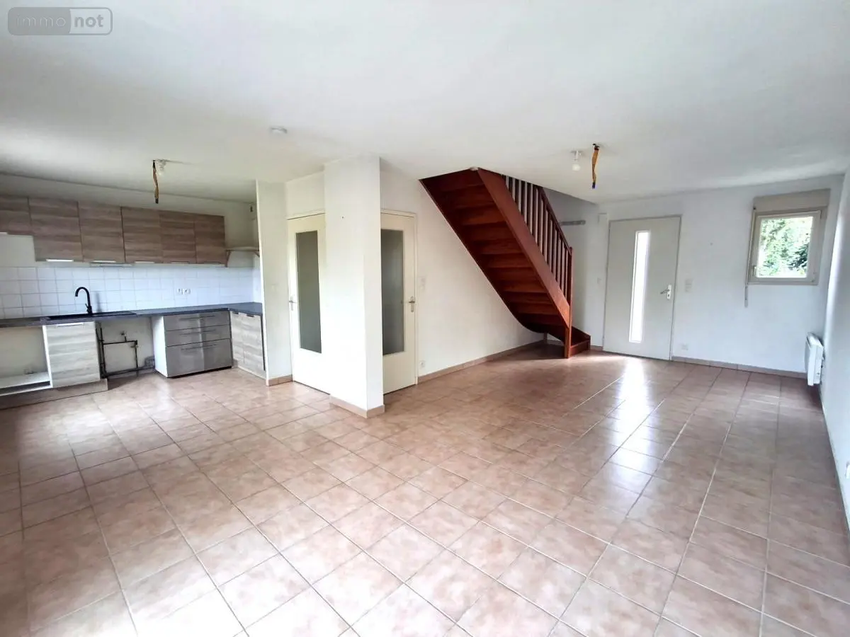Location maison Longuenée-en-Anjou 49770 Maine-et-Loire 49 78 m2 4 pièces 800 euros 49031-L124 001