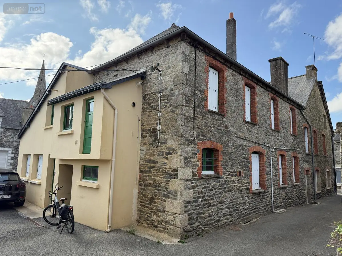 Immeuble de rapport a vendre Plessala 22330 Côtes-d'Armor 22 223 m2 126000 euros 22115-3613 001