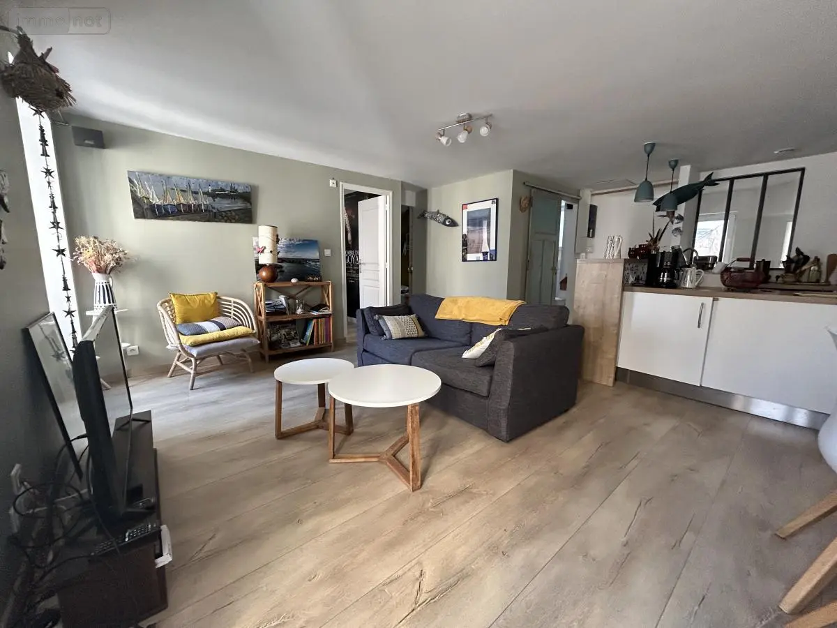 Appartement a vendre Le Palais 56360 Morbihan 56 84 m2 3 pièces 320850 euros 56026-1168 001