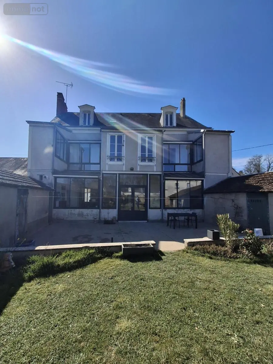 Maison a vendre La Flèche 72200 Sarthe 72 300 m2 10 pièces 322400 euros 72042-504 001