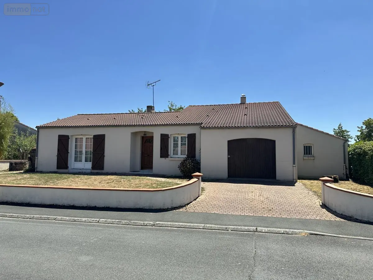 Maison a vendre Saint-Georges-de-Montaigu 85600 Vendée 85 106 m2 5 pièces 310500 euros 85020-1539 001