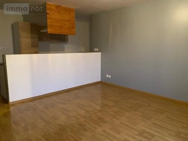 Location appartement Villers-Bretonneux 80800 Somme 80 55 m2 3 pièces 550 euros 80121-L370 001