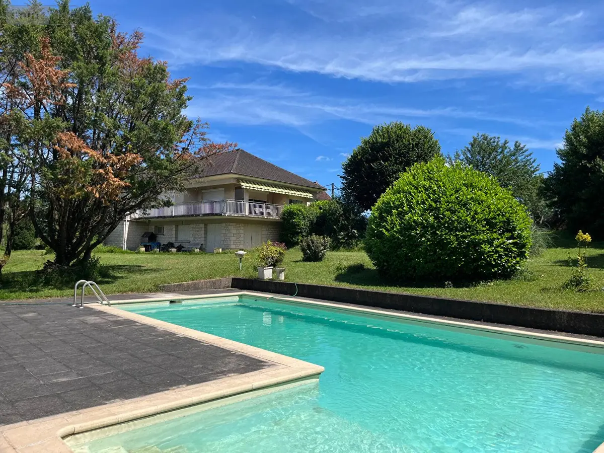 Maison a vendre Figeac 46100 Lot 46 190 m2 6 pièces 286250 euros VM4561 001
