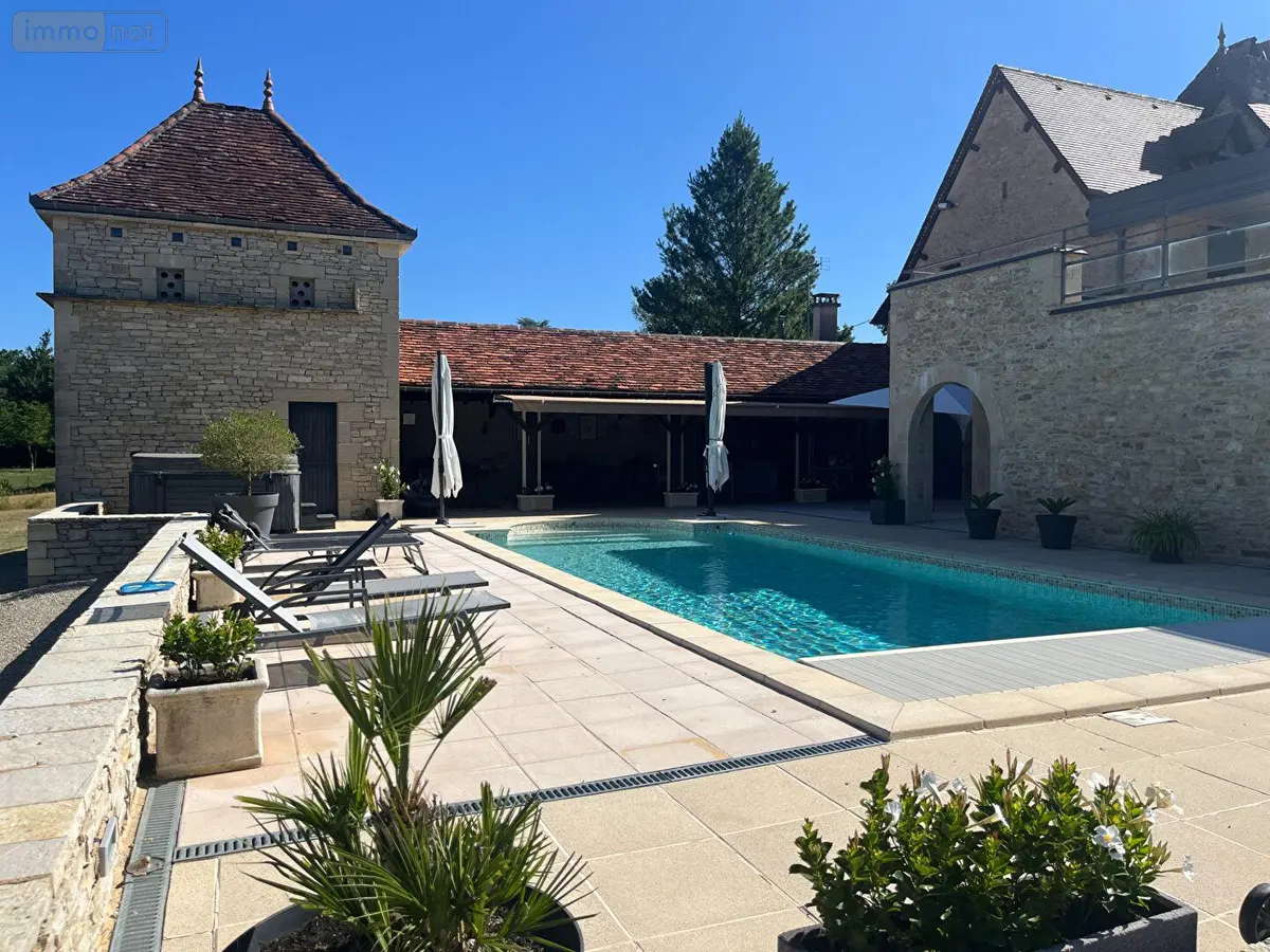 Maison a vendre Villeneuve 12260 Aveyron 12 249 m2 7 pièces 698250 euros MAIS90 001