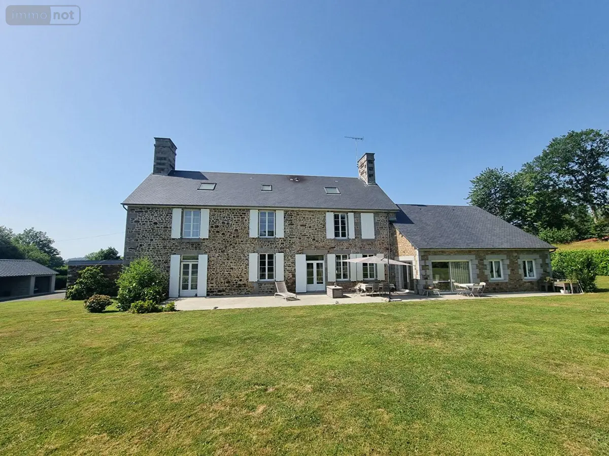 Maison a vendre Isigny-le-Buat 50540 Manche 50 288 m2 8 pièces 497900 euros MA582 001