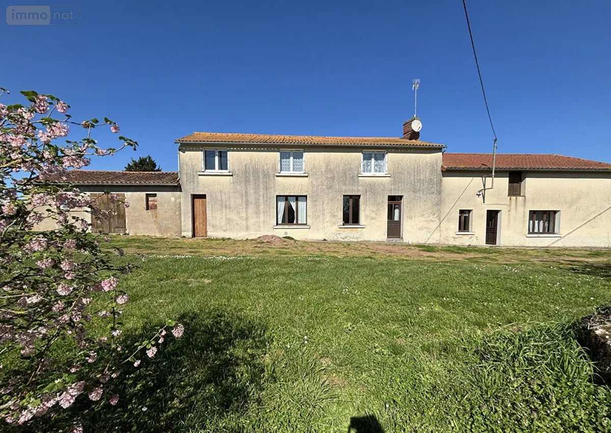 Maison a vendre Montreuil-Bellay 49260 Maine-et-Loire 49 166 m2 6 pièces 147600 euros 2018243 001