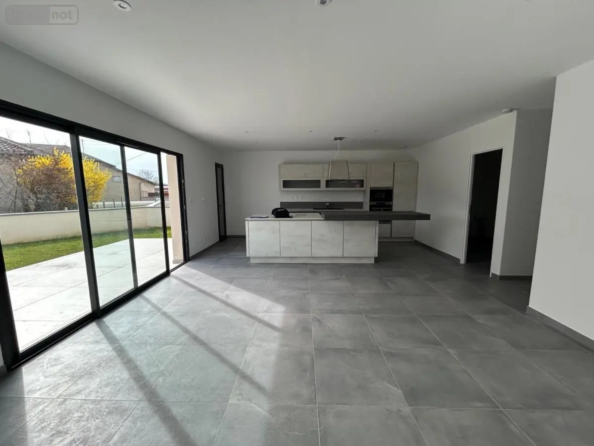 Location maison Attignat 01340 Ain 01 105 m2 4 pièces 1210 euros 01065-L418 001