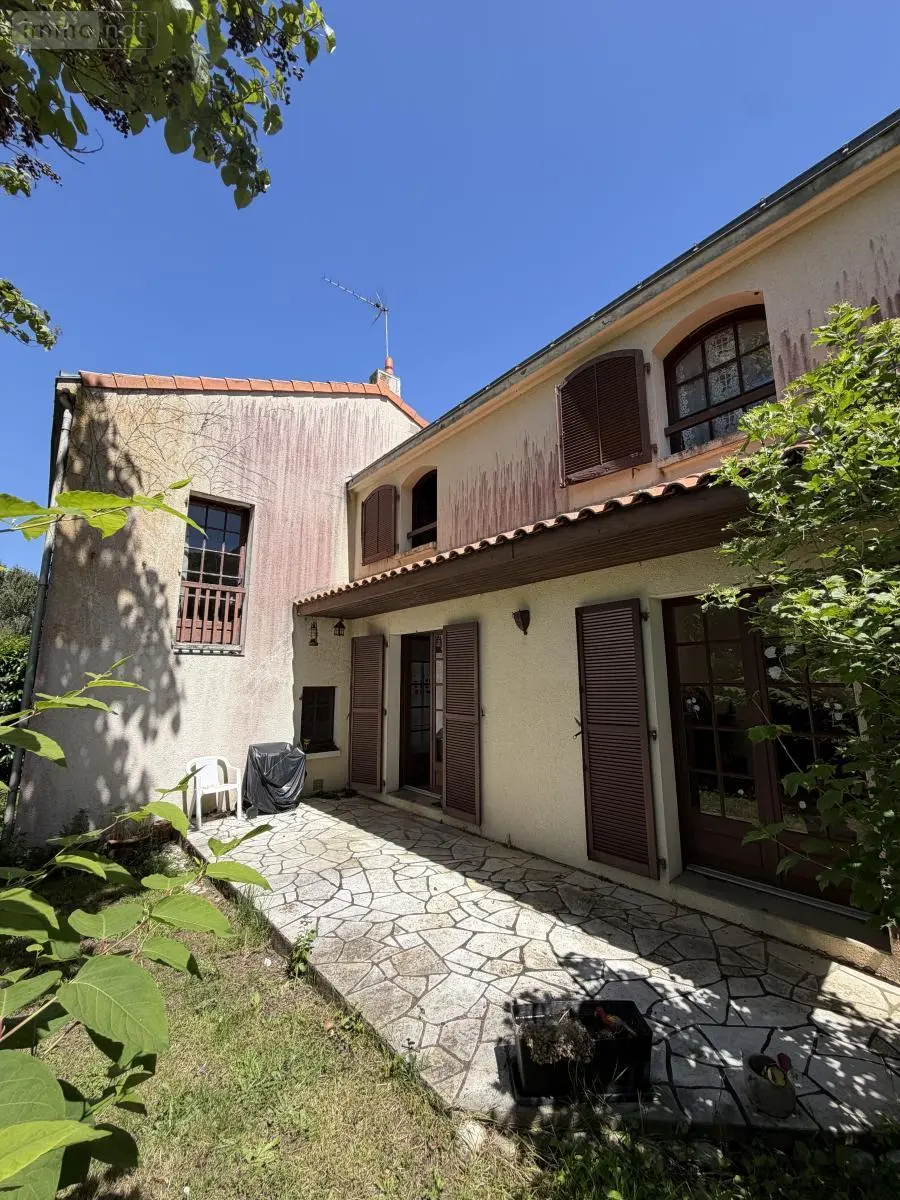 Maison a vendre Cholet 49300 Maine-et-Loire 49 150 m2 6 pièces 178500 euros 49055-99 001