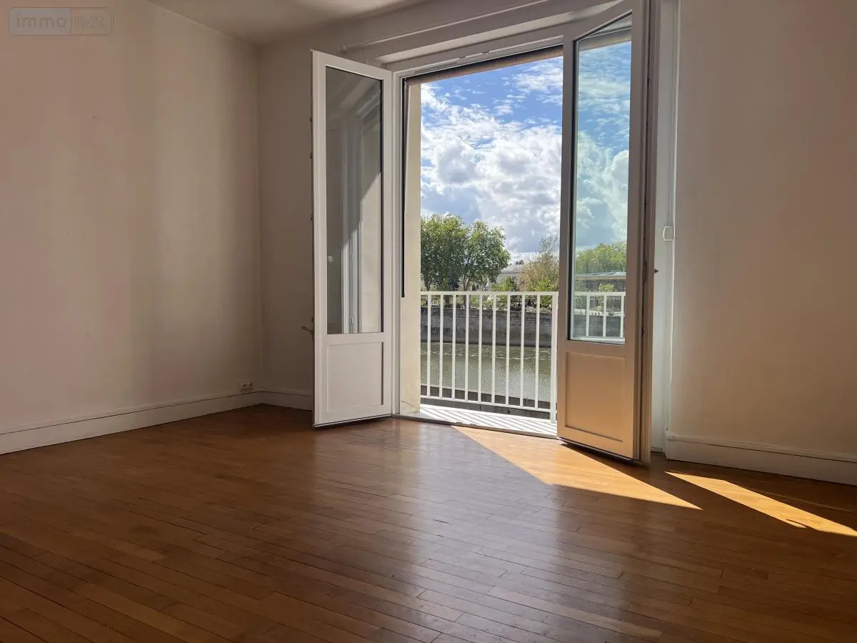 Location appartement Laval 53000 Mayenne 53 50 m2 2 pièces 550 euros 53007-L327 001
