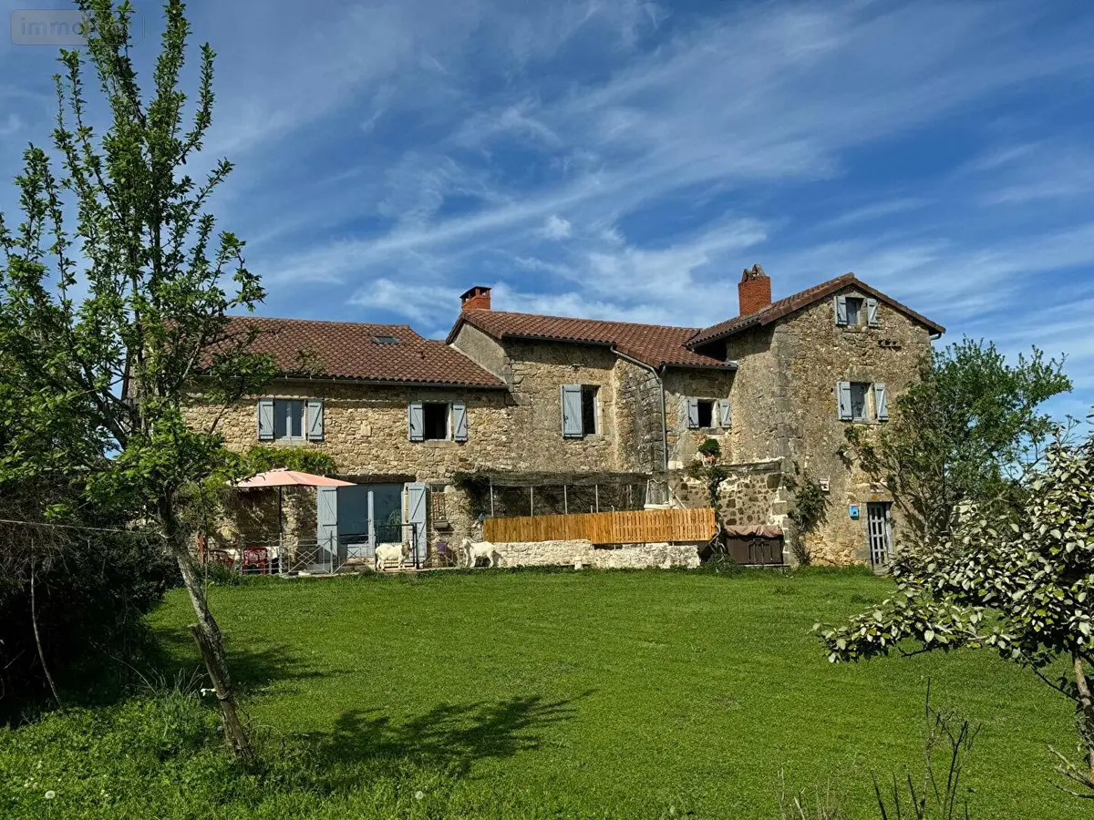Maison a vendre Figeac 46100 Lot 46 185 m2 6 pièces 291000 euros MAIS165 001