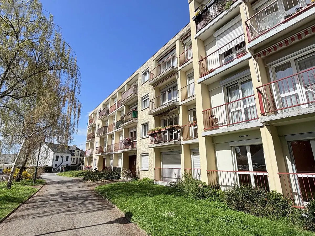 Appartement a vendre Rennes 35000 Ille-et-Vilaine 35 80 m2 4 pièces 193880 euros 001-467 001
