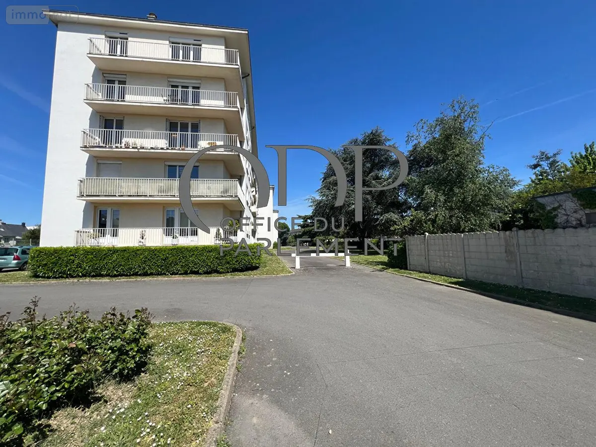 Appartement a vendre Saint-Jacques-de-la-Lande 35136 Ille-et-Vilaine 35 41 m2 2 pièces 156750 euros GUES 001