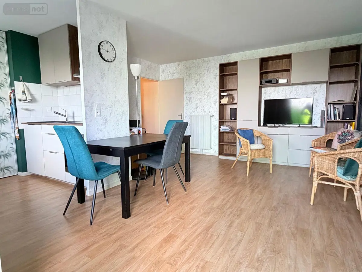 Appartement a vendre Rennes 35000 Ille-et-Vilaine 35 63 m2 3 pièces 227700 euros 001-495 001