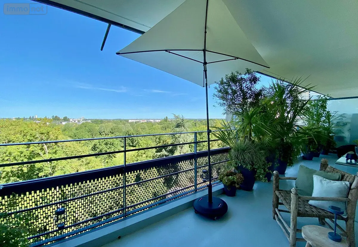 Appartement a vendre Rennes 35000 Ille-et-Vilaine 35 67 m2 3 pièces 372000 euros 048-V1354S 001