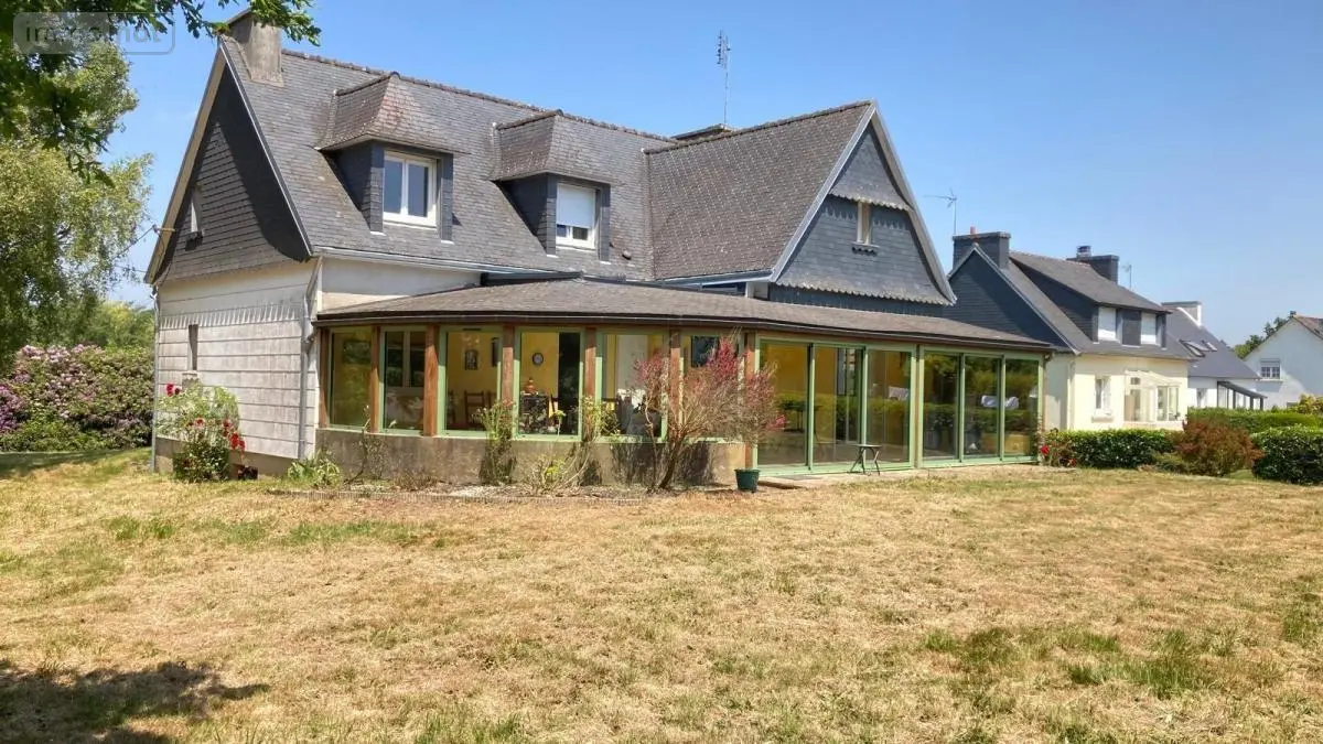 Maison a vendre Landeleau 29530 Finistère 29 193 m2 8 pièces 249900 euros 29064-2776 001