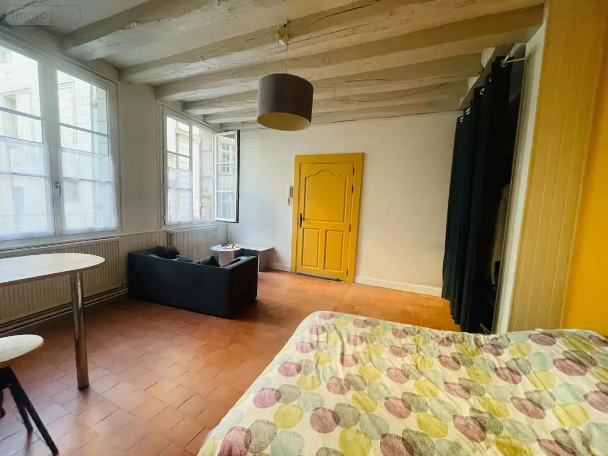 Appartement a vendre Saumur 49400 Maine-et-Loire 49 26 m2 1 pièce 63000 euros 49075-834 001