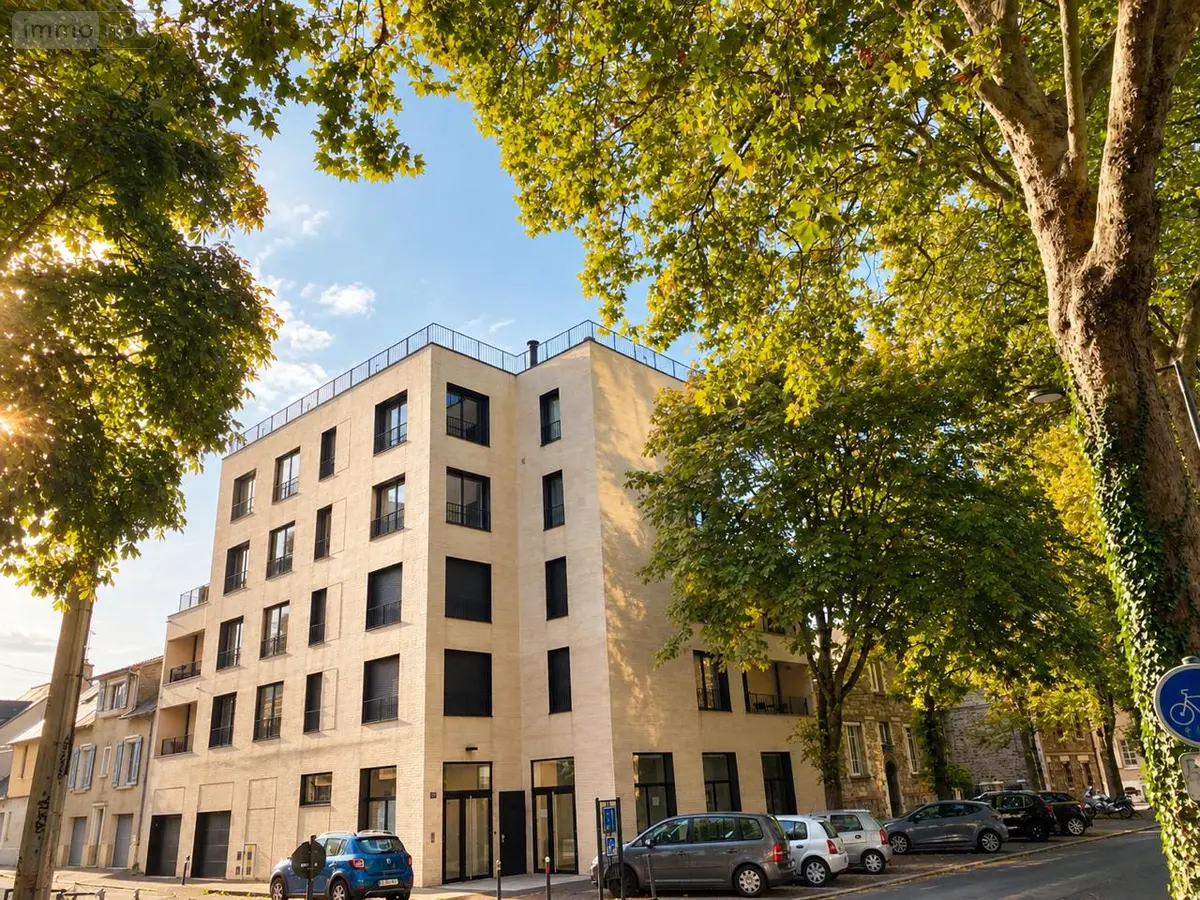 Appartement a vendre Rennes 35000 Ille-et-Vilaine 35 32 m2 1 pièce 215800 euros 048-V1382S 001