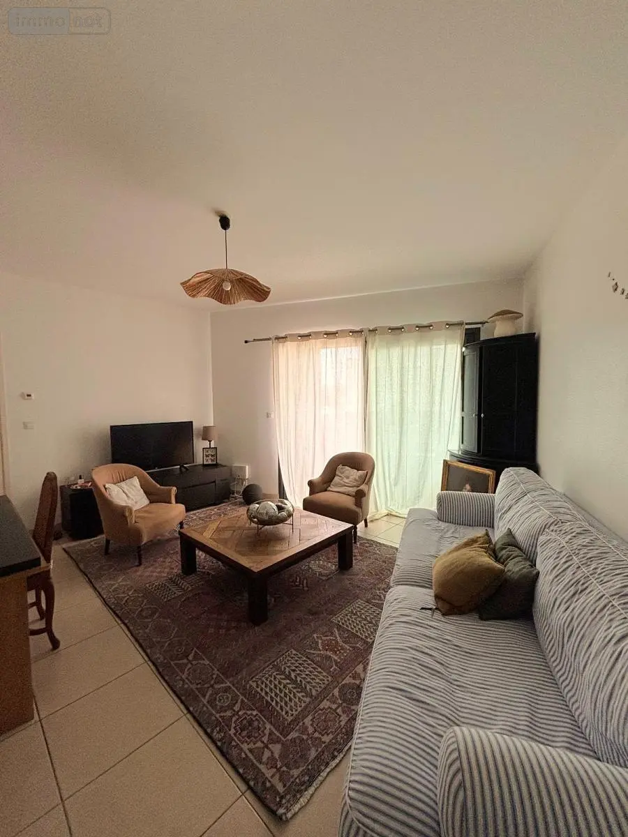 Location appartement Saint-Malo 35400 Ille-et-Vilaine 35 54 m2 3 pièces 815 euros 35084-L341 001