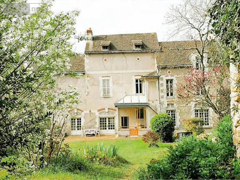 Maison a vendre Descartes 37160 Indre-et-Loire 37 196 m2 8 pièces 199920 euros 082/379 001