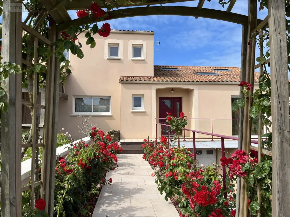 Maison a vendre Saint-Vincent-sur-Jard 85520 Vendée 85 330 m2 13 pièces 699500 euros 85088-2325 001