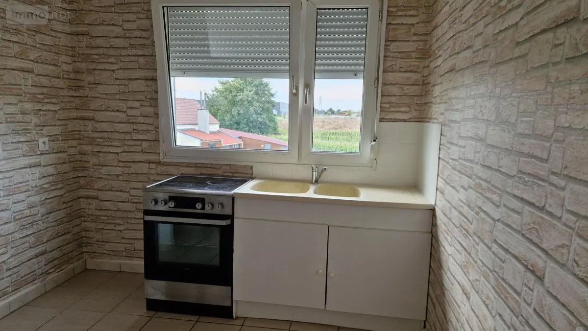 Location appartement Courrières 62710 Pas-de-Calais 62 63 m2 3 pièces 695 euros 62032-L830 001