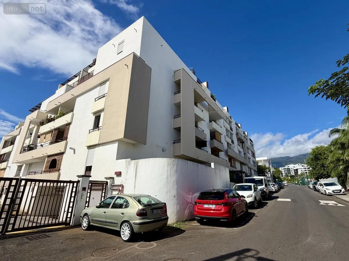 Appartement a vendre Saint-Denis 97400 La Réunion 974 63 m2 3 pièces 181500 euros 97409-303 001