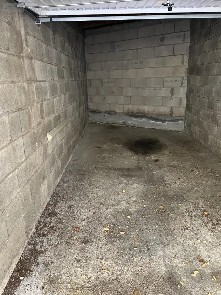 Location garage et parking Dole 39100 Jura 39 12 m2 55 euros 39034-L93 001