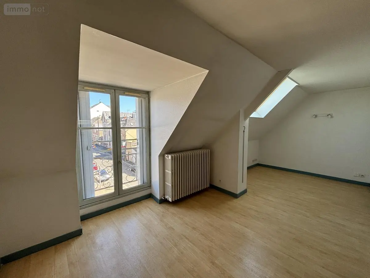 Location appartement Laval 53000 Mayenne 53 40 m2 2 pièces 450 euros 53005-L465 001