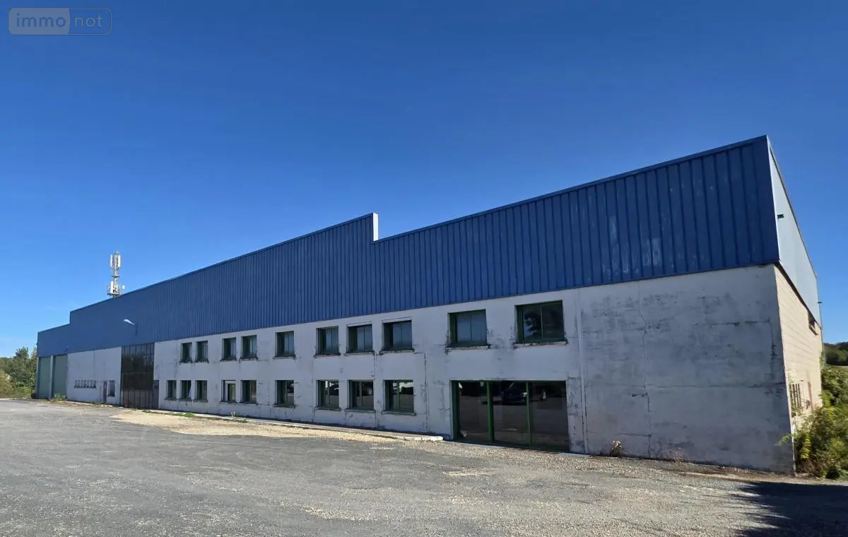 Fonds et murs commerciaux a vendre Bourges 18000 Cher 18 1670 m2 880600 euros 18058-133 001