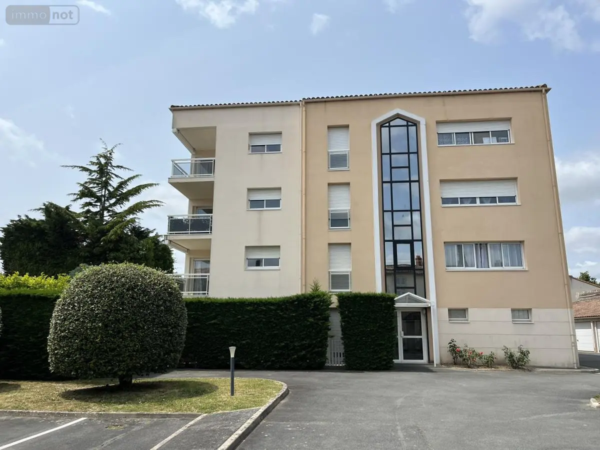 Appartement a vendre Luçon 85400 Vendée 85 92 m2 4 pièces 239000 euros 85088-2281 001
