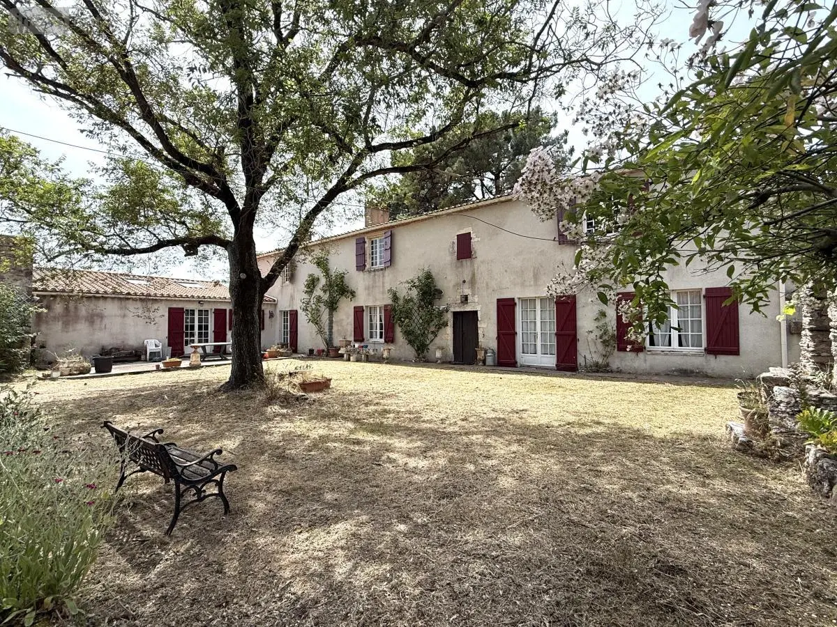 Maison a vendre Les Sables-d'Olonne 85100 Vendée 85 284 m2 9 pièces 774500 euros 85072-1146 001