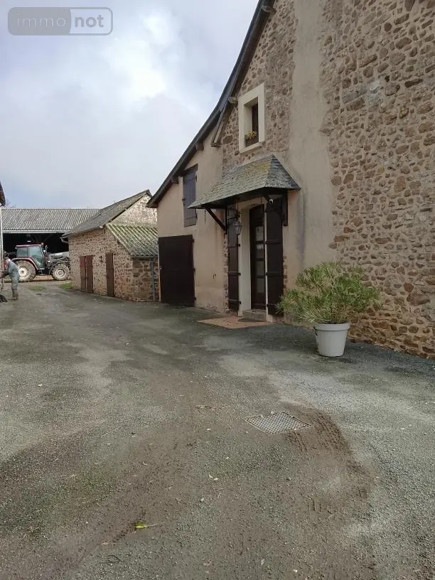 Maison a vendre Saint-Léger 53480 Mayenne 53 117 m2 9 pièces 426400 euros 53039-405 001