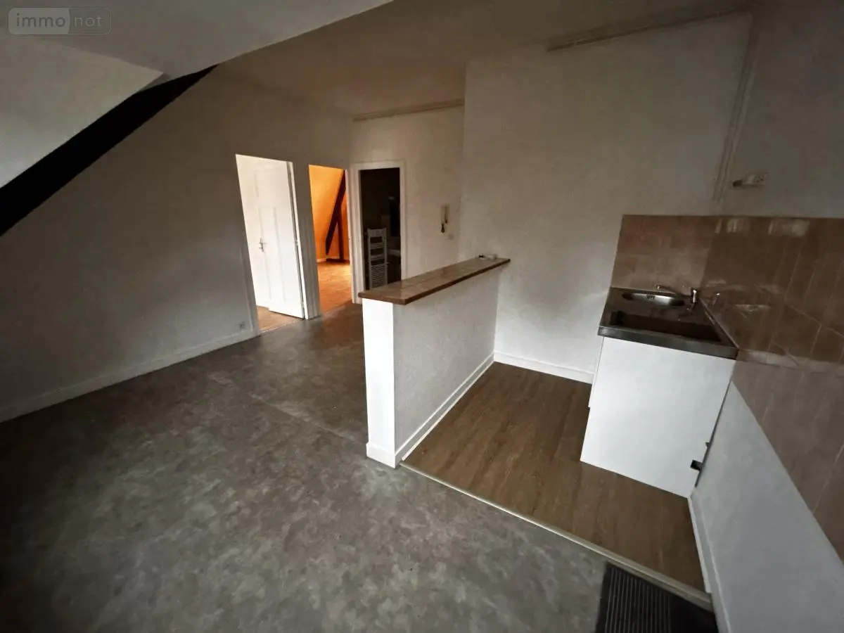 Location appartement Guer 56380 Morbihan 56 52 m2 3 pièces 530 euros 56046-L221 001