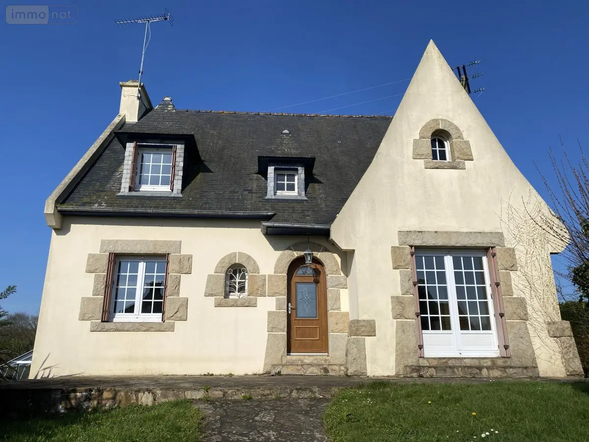 Maison a vendre Ploëzal 22260 Côtes-d'Armor 22 115 m2 273000 euros 22079-851 001