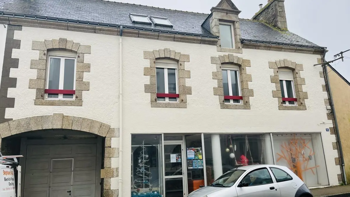 Immeuble de rapport a vendre Pluméliau-Bieuzy 56310 Morbihan 56 139 m2 198280 euros 56064-1312 001