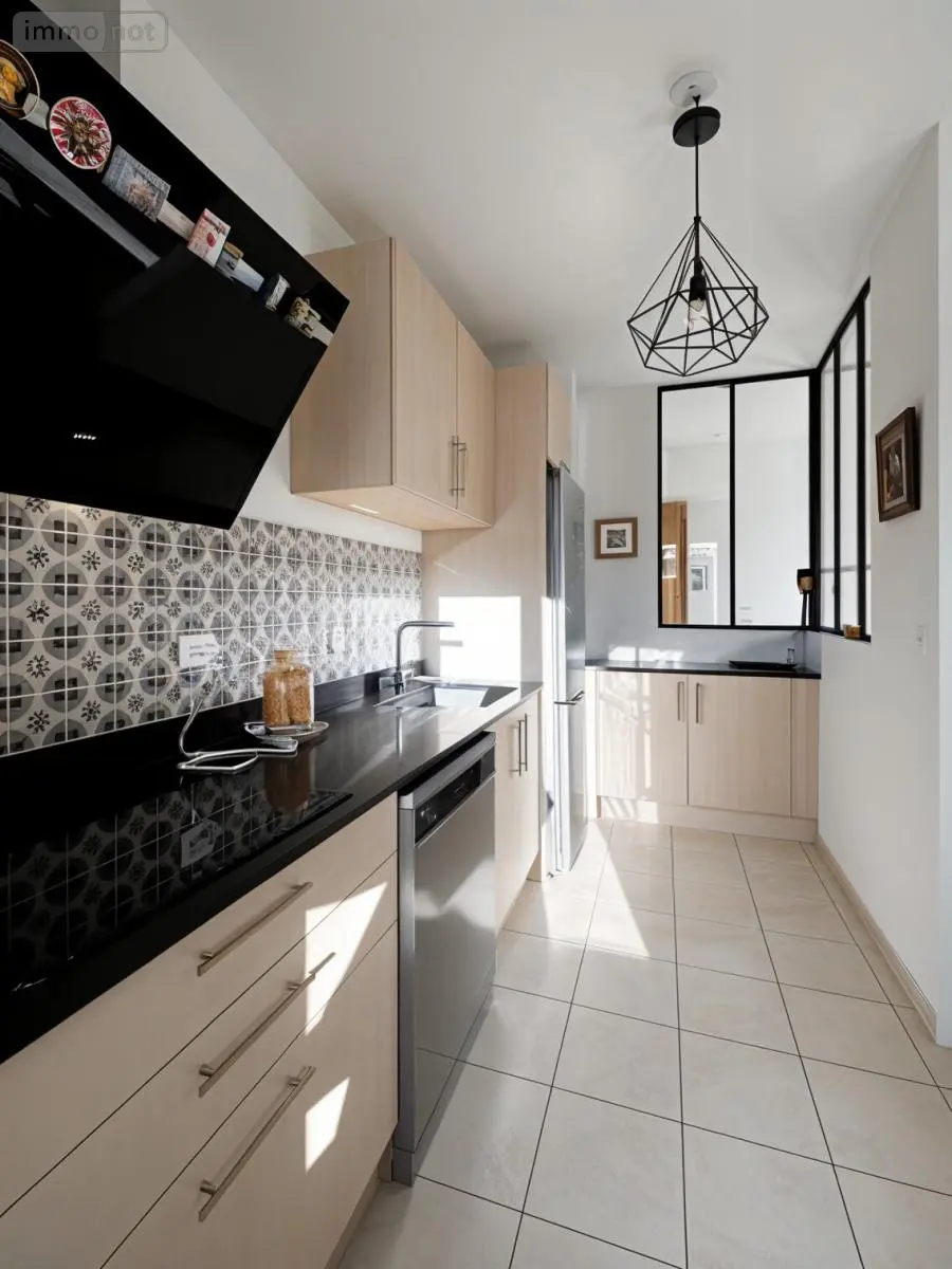 Appartement a vendre Avrillé 49240 Maine-et-Loire 49 69 m2 3 pièces 262500 euros 49114-784 001