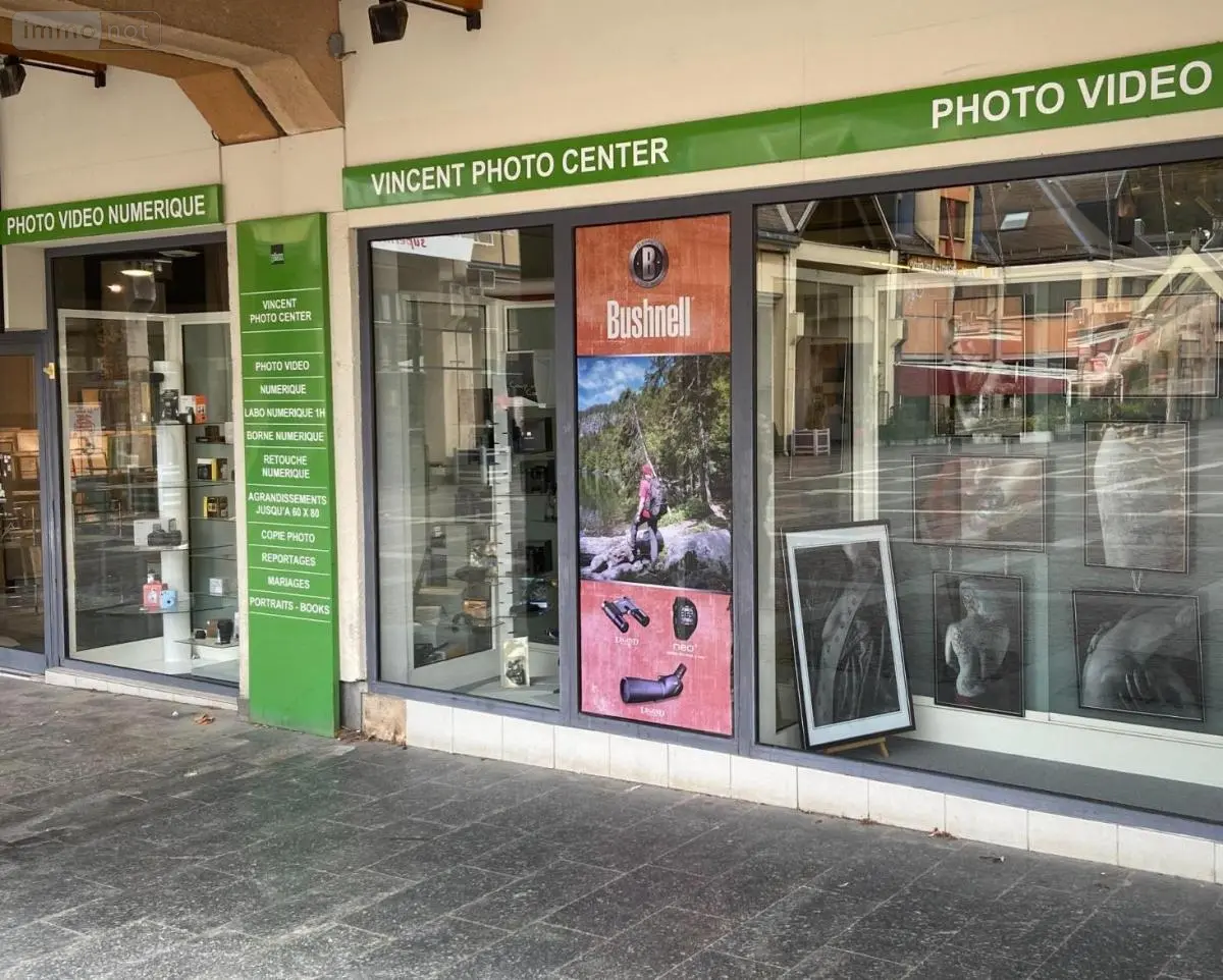 Fonds et murs commerciaux a vendre Saint-Jean-de-Maurienne 73300 Savoie 73 162 m2 198600 euros 73046-64 001