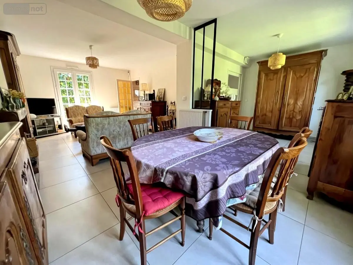 Maison a vendre Châteaugiron 35410 Ille-et-Vilaine 35 128 m2 6 pièces 339970 euros 35018-772 001