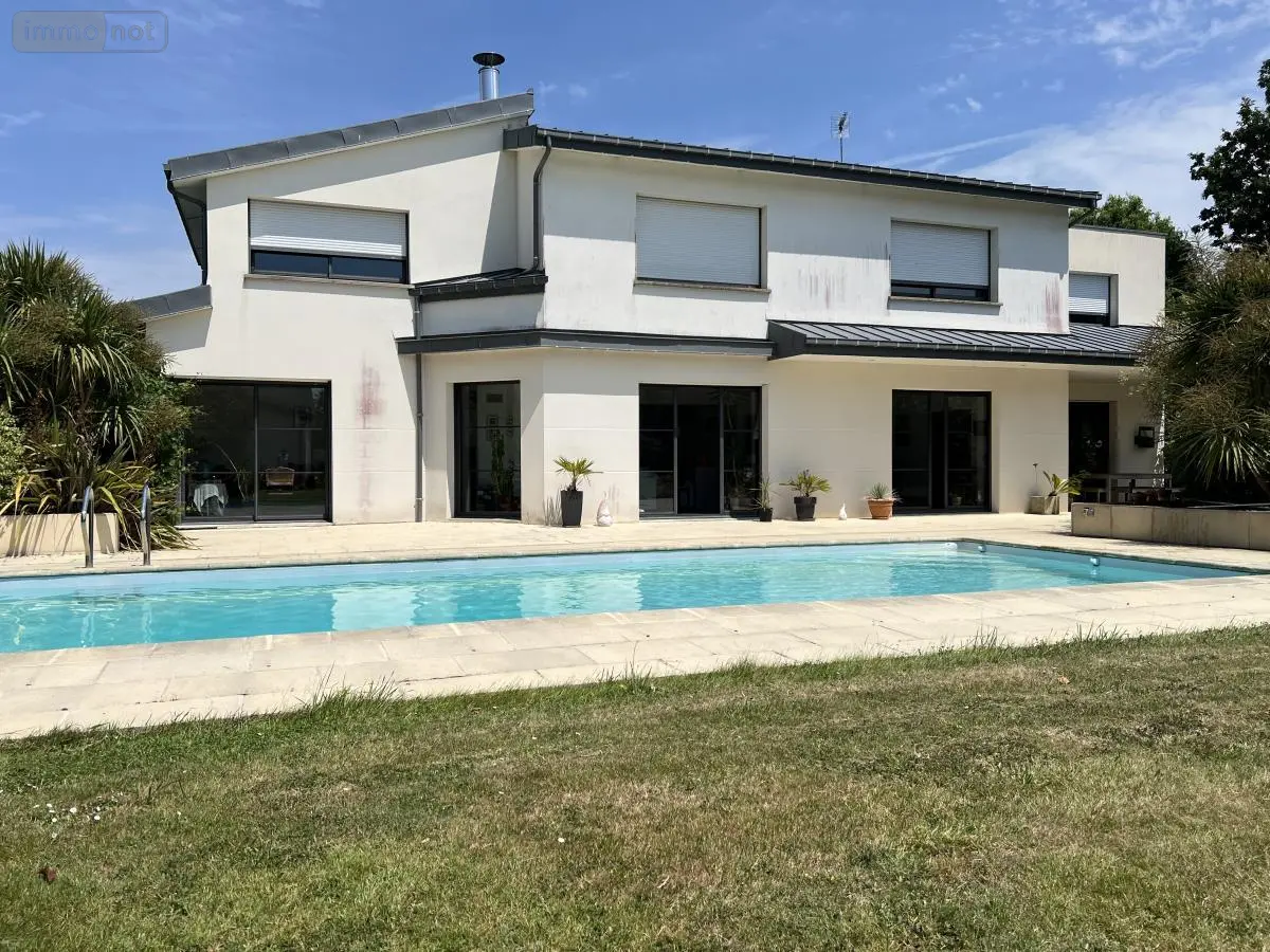 Maison a vendre Ploërmel 56800 Morbihan 56 350 m2 11 pièces 923180 euros 56044-1532 001