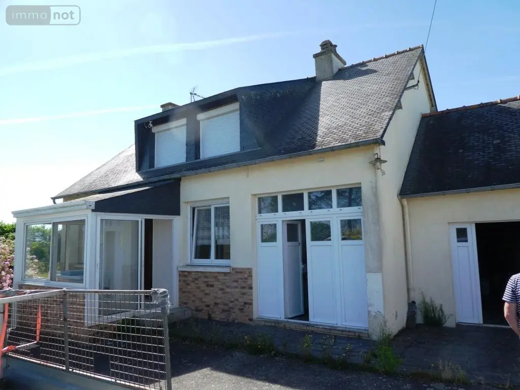 Maison a vendre Plouguernével 22110 Côtes-d'Armor 22 115 m2 6 pièces 231150 euros 56075-2523 001